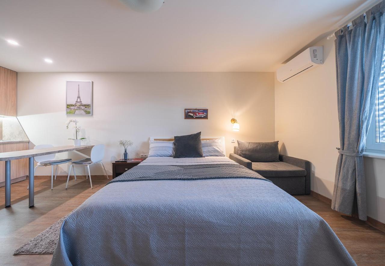 Gyneju Self Check-In Apartments VNO Extérieur photo