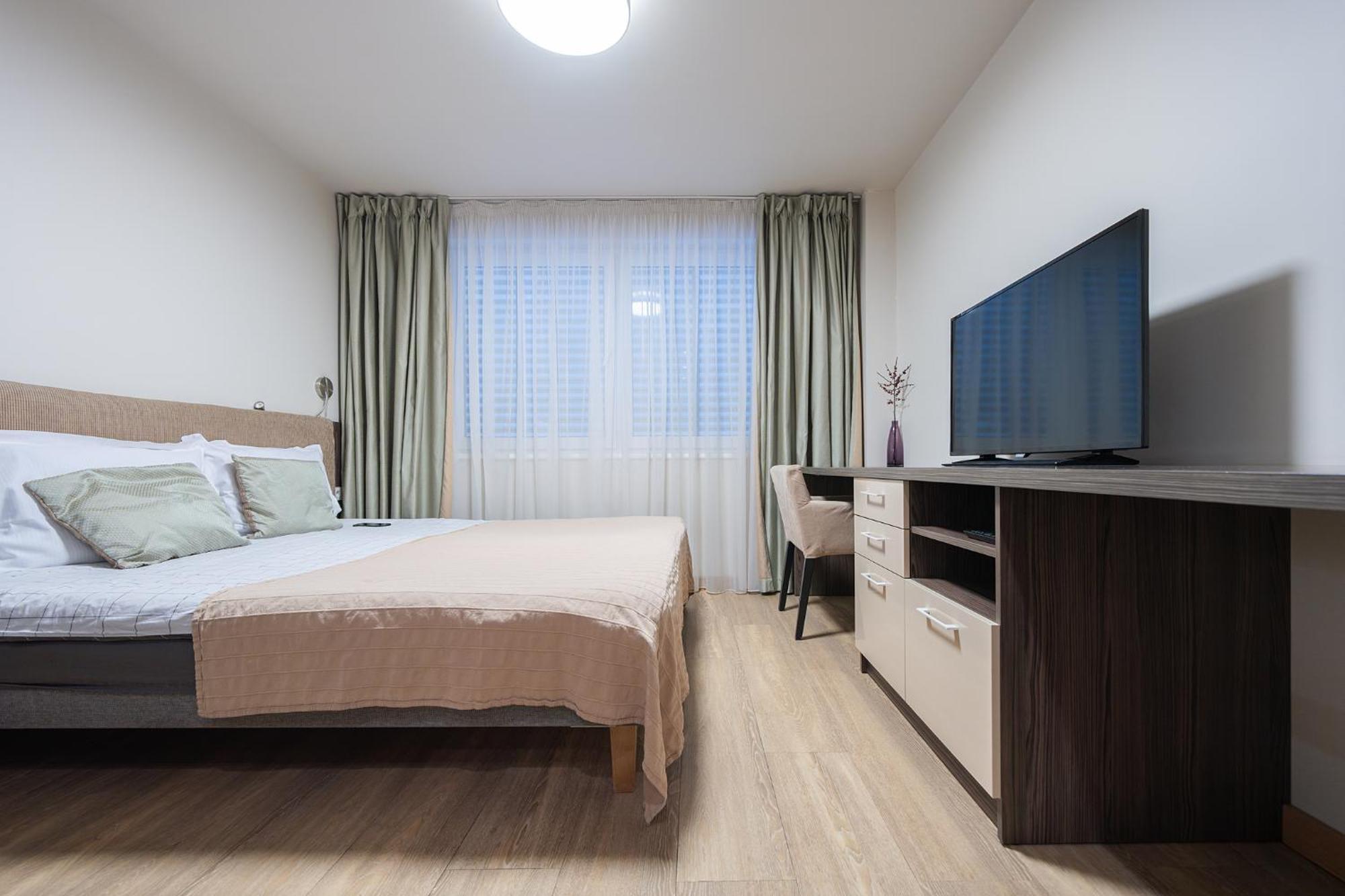Gyneju Self Check-In Apartments VNO Extérieur photo